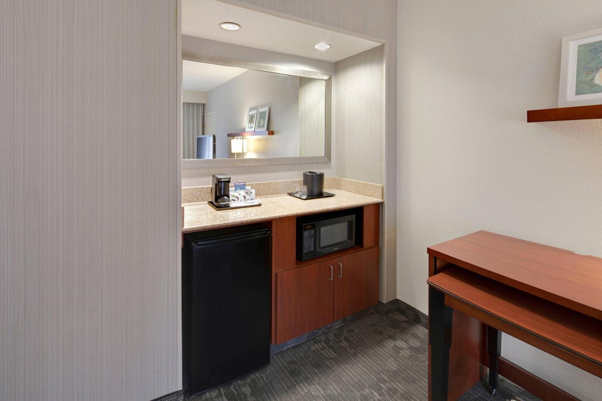 Courtyard Atlanta Norcross/Peachtree Corners Exterior foto